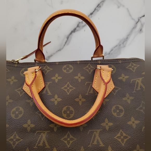Authentic Louis Vuitton Speedy 30 - Picture 17 of 17